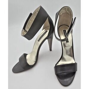 CLAUDIA CIUTI Women's‎ 8.5 Leather  Wood HEELS  ANKLE STRAP SANDALS